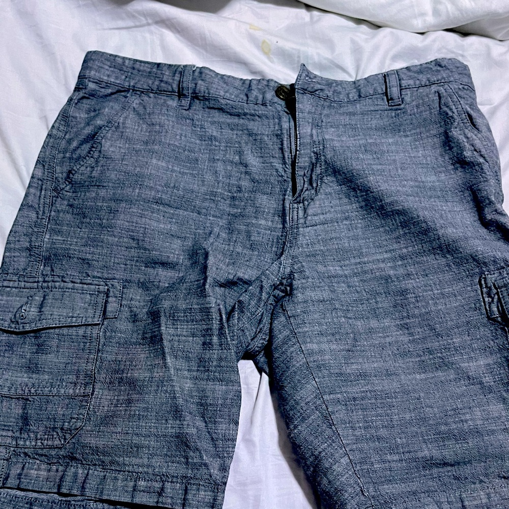 Men Casual Cargo Shorts with button pockets